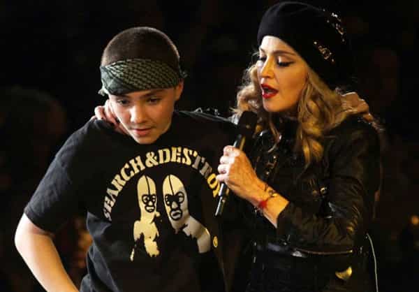 Madonna, Si ‘Strict Mom’