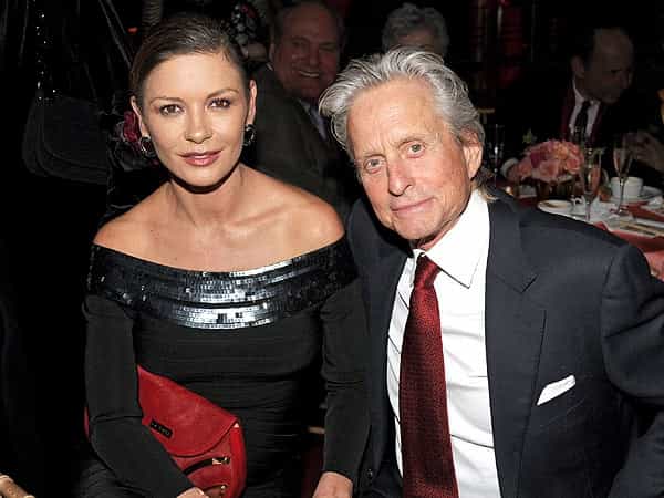 Catherine Zeta-Jones Rutin Terapi Bipolar