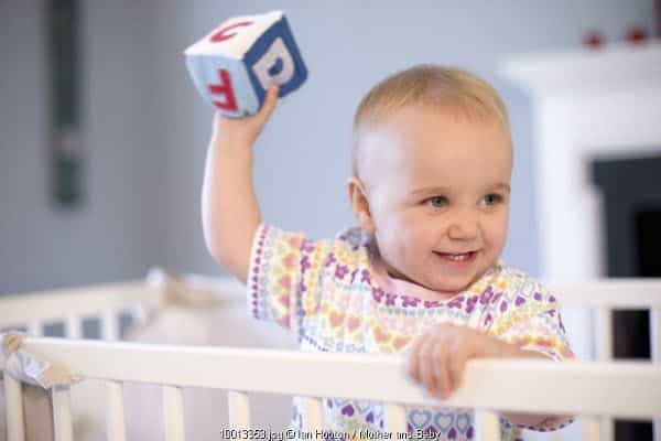 Selera Humor Bayi Usia 6-9 Bulan