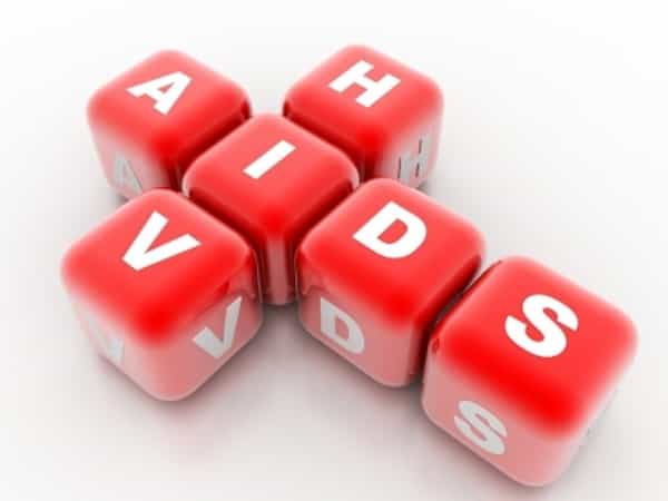 HIV/AIDS, Tak Pandang Status