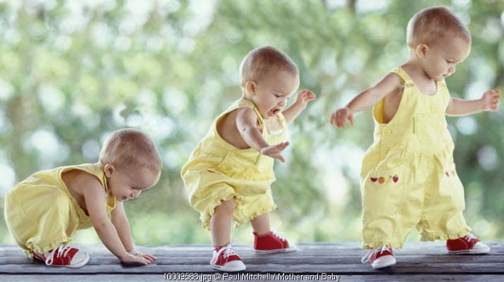 Melatih Si Kecil Berjalan