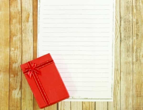 Manfaat Menulis Surat untuk Keluarga