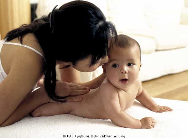 Bayi Mulai Pandai Berguling