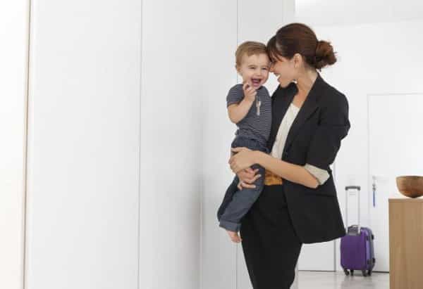 Trik Menjadi New Mom yang Cerdas