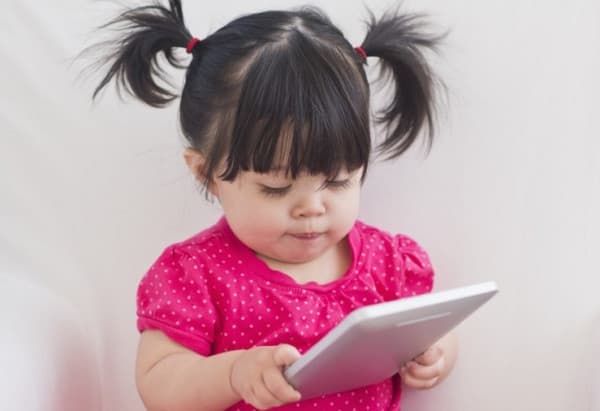 Kata Pertama Bayi Masa Kini: ‘Tablet’