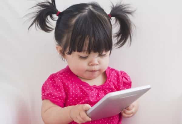 Waspada Penggunaan Gadget pada Anak