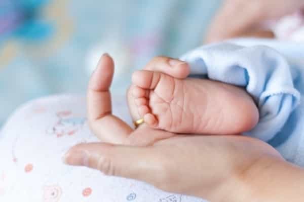 Risiko Penularan HIV dari Ibu ke Anak