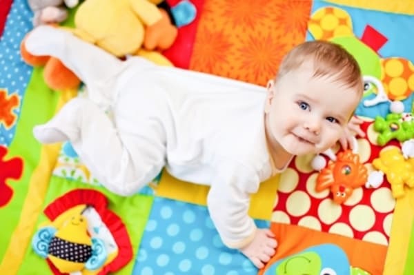 Kenalkan Bayi Berbagai Bahasa Sejak Dini
