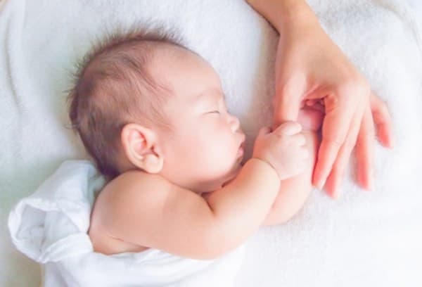 Penyebab Bayi Muntah