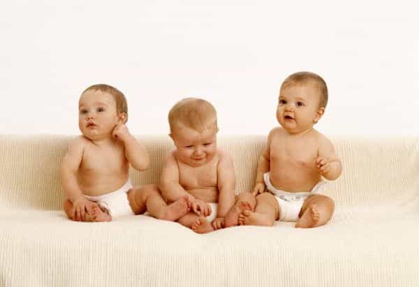 Gerakan Bayi Usia 0-3 Bulan