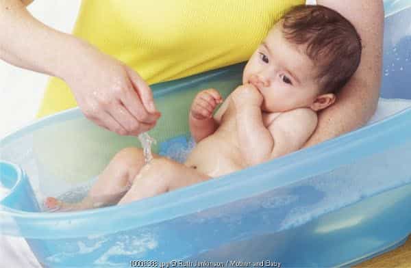 Agar Bayi Bebas Biang Keringat