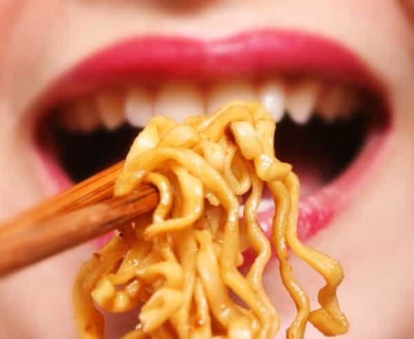 Emosi Tidak Stabil Pengaruhi Pola Makan
