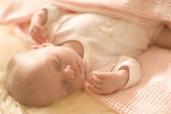 Suhu Terlalu Panas Picu SIDS Pada Bayi