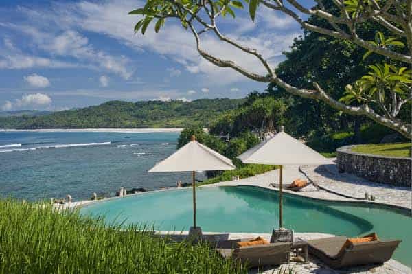 Mengenal Kecantikan Pantai Nihiwatu yang Dipuja Dunia