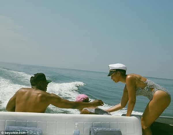 Jay Z dan Beyonce Kompak Urus Blue Ivy