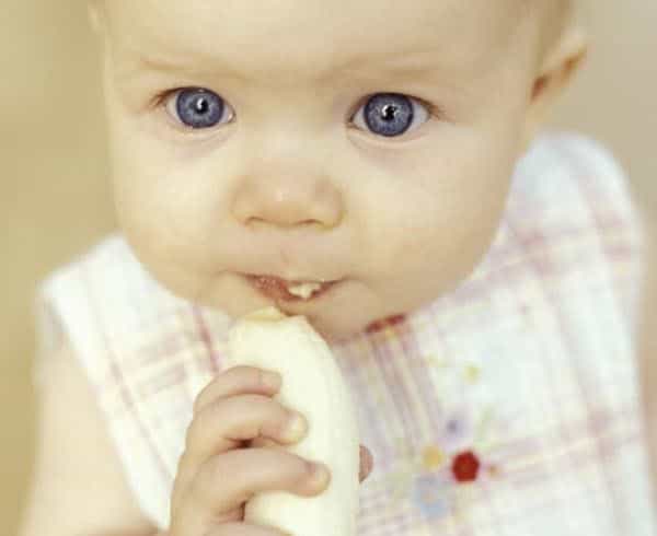 Yuk, Kenalkan Buah Pada Bayi Anda!