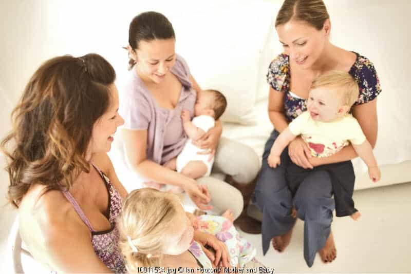 Tips Bersosialisasi untuk ‘New Mom’