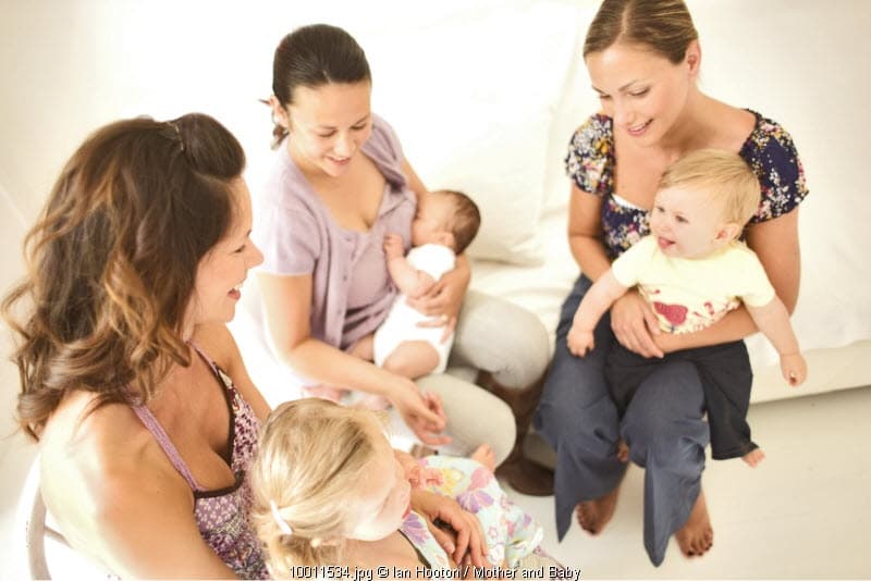 Tips Bersosialisasi untuk ‘New Mom’