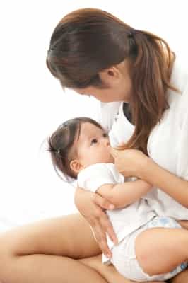 3 Manfaat Menyusui Bagi Ibu