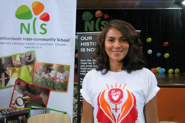 Cara Nova Eliza Peduli Terhadap Perempuan