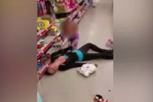 Ibu Overdosis di Supermarket, Balita Ini Menangis