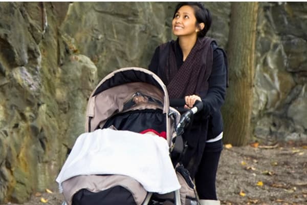 Jangan Lapisi Stroller dengan Selimut!