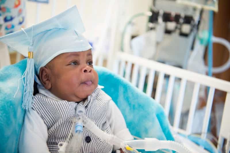 Setelah 1 Tahun di NICU, ‘Baby Bun’ Pulang