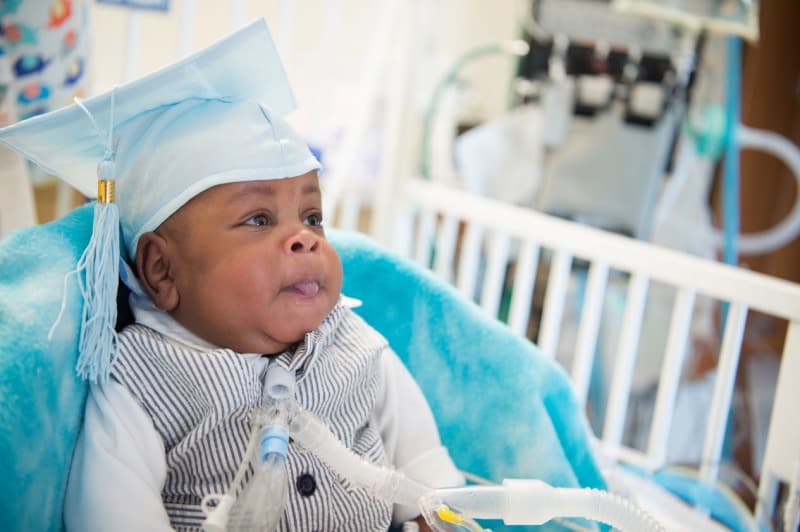 Setelah 1 Tahun di NICU, ‘Baby Bun’ Pulang
