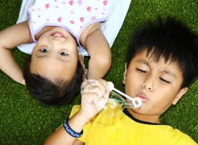 Ayo, Ajak Anak Bermain!