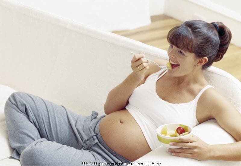 Multivitamin Apa Saja yang Harus Dikonsumsi Ibu Hamil?