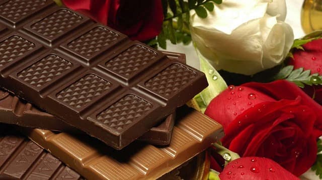 5 Cara Mudah Merayakan Valentine setelah Punya Anak