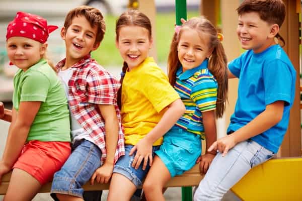 Tips Ajarkan Keterampilan Sosial pada Anak