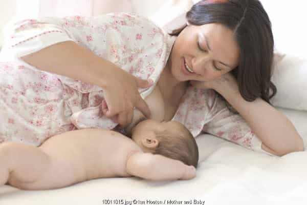 Yuk, Kenali 3 Refleks Menyusu pada Bayi