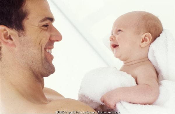 Cara Tepat Membersihkan Bayi Baru Lahir