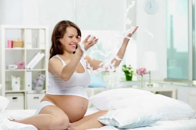 8 Cara Membentuk Kecerdasan Anak Sejak dalam Kandungan
