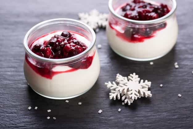 5 Pilihan Topping Yogurt yang Sehat