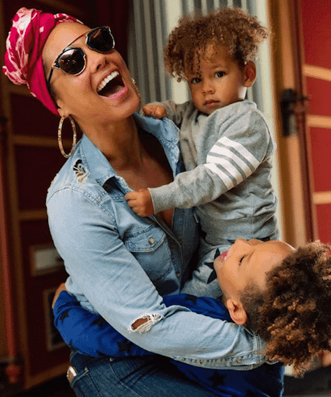 Alicia Keys Ajarkan Anak Peduli Politik Sejak DIni