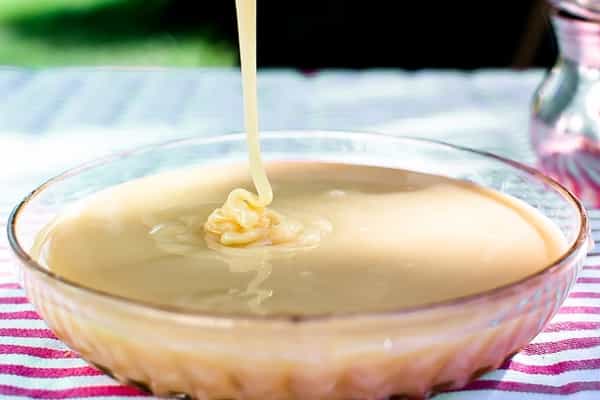6 Fakta Seputar Pemberian Susu Kental Manis untuk Anak