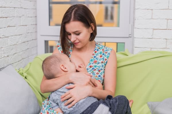 Kandungan Unik dalam Air Susu Ibu