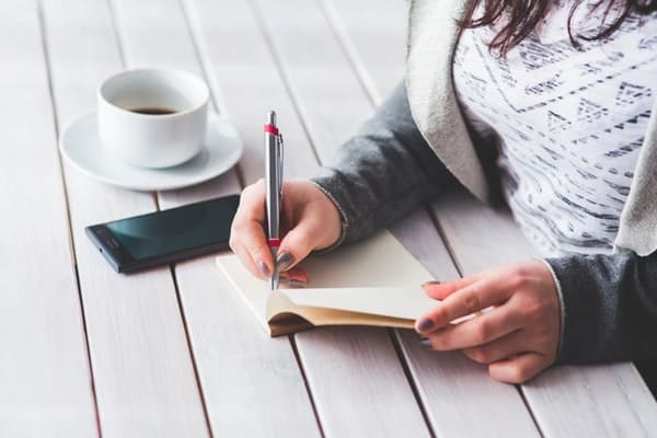 Membuat To-do-List Bikin Tidur Jadi Nyenyak Lho