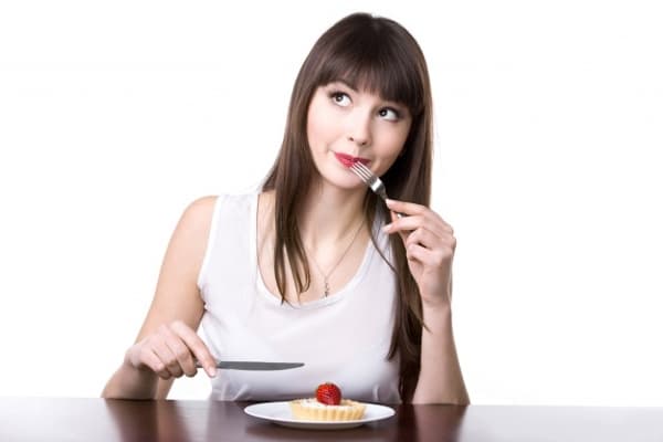 Sering Makan Camilan? Ini 6 Tips untuk Menguranginya