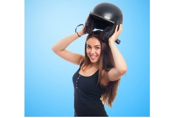 Tanya Obgyn: Bolehkah Ibu Hamil Naik Motor?