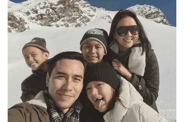 Cegah Anak Kecanduan Gadget, Donna Agnesia Lakukan Ini