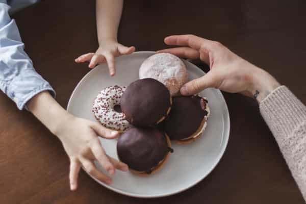 Efek Positif dan Negatif Konsumsi Coklat untuk Si Kecil