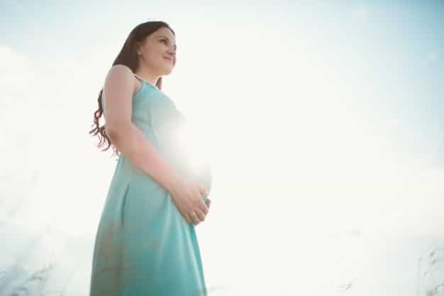 5 Tips Mudah Agar Tetap Cantik Saat Hamil