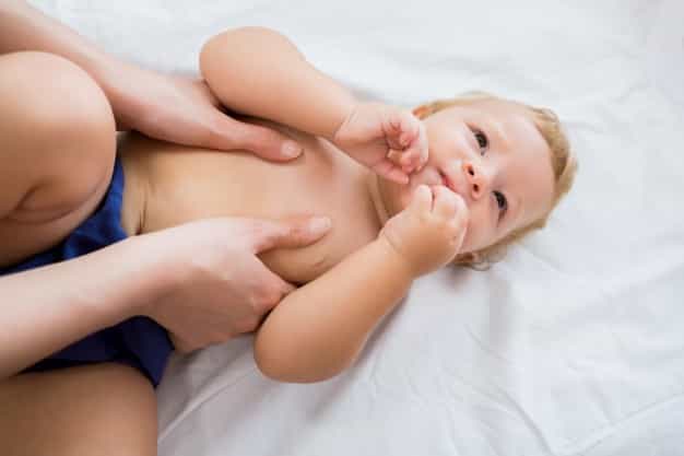 Pijat Minyak Zaitun Dapat Timbulkan Eksim Pada Bayi