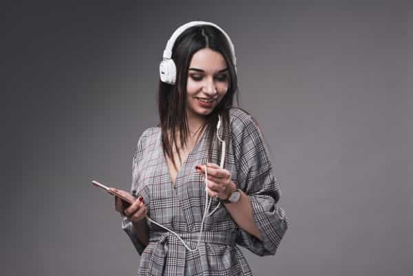 Ini Manfaat Mendengarkan Musik