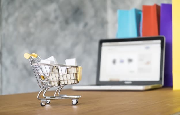 4 Tips Aman Saat Belanja Keperluan Anak Secara Online