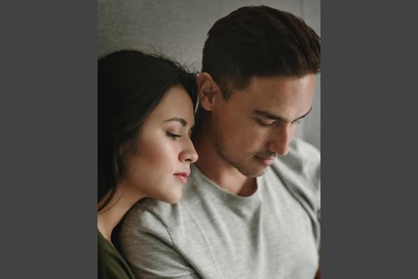 Cara Romantis Raisa Sampaikan Kehamilan pada Suaminya