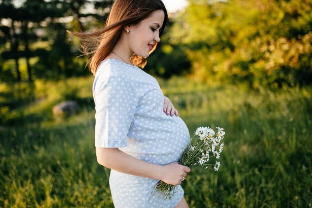3 Cara untuk Moms Jalin Kedekatan dengan Janin